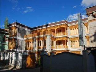 Hotel Ladakh Continental Лех Экстерьер фото